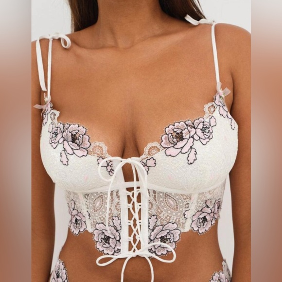 For Love And Lemons Lace Bralette - Cream and Pink - Picture 7 of 7